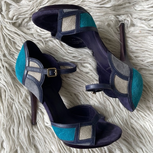 Tory Burch Color Block Mixed Media Blue Gray Suede Canvas Heeled Sandals Sz 7.5 - Picture 2 of 10